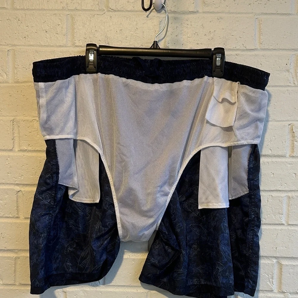 Trader Bay Blue Swim Trunks Pale Blue Fish Print Elastic Drawcord Waist 2XL NWOT